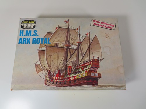 Life-Like Hobby Kits H.M.S. ARK ROYAL Ship Vintage MODEL KIT 09251 1970's