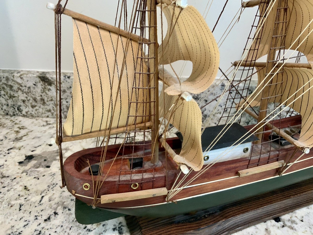 Model Cutty Sark 1869 Wooden Clipper Ship 18” Tall 24” Long