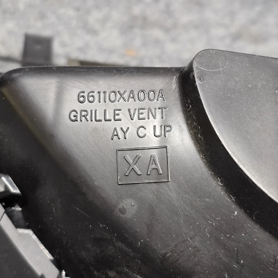 2006 SUBARU B9 TRIBECA  CENTER DASH VENT INFO SCREEN BEZEL Lens OEM - Imagem 2 de 4