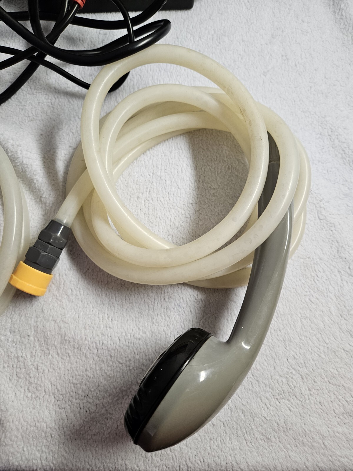 Mr. Heater BOSSXW18 Basecamp BatteryOperated Water Heater & Shower