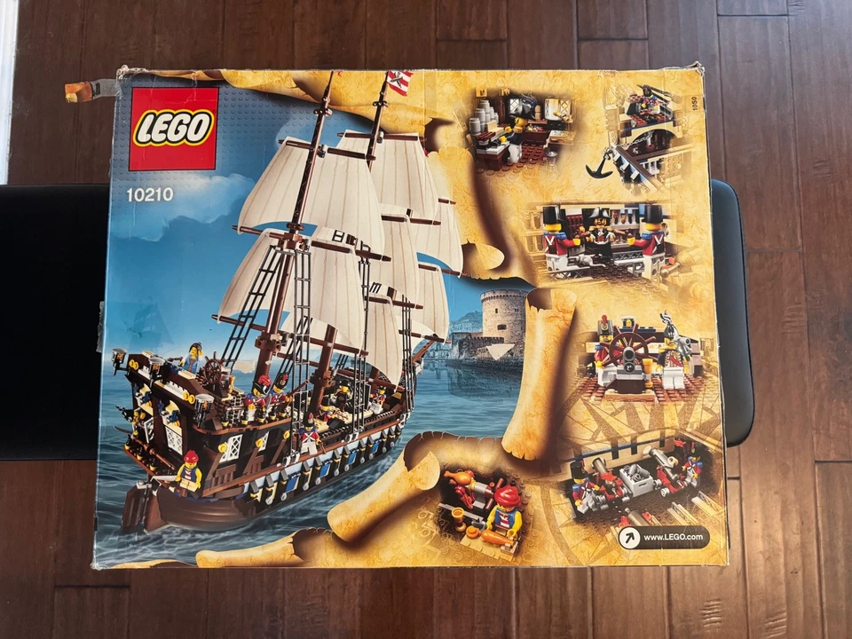 Lego Piratas 10210 Imperial Flagship 10210 - Nuevo Sello Roto - Caja arrugada Foto 3 de 4