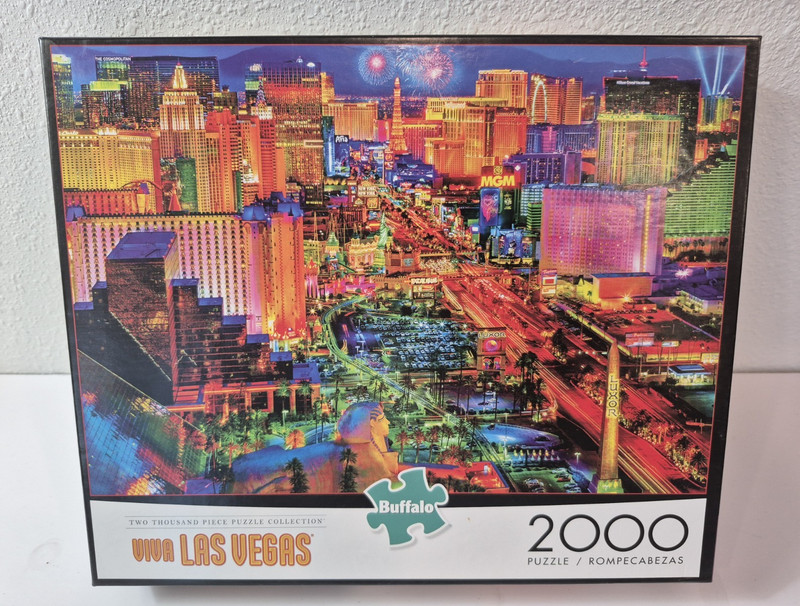 Buffalo Games Viva Las Vegas Architecture Puzzle 2000 Pieces Interlocking