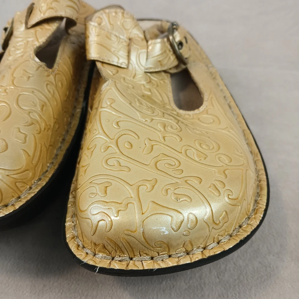 Alegria 38 7.5 女式鞋 Clog Slip On Paisley 金属皮革上坡跟 — 第 4/4 张图片