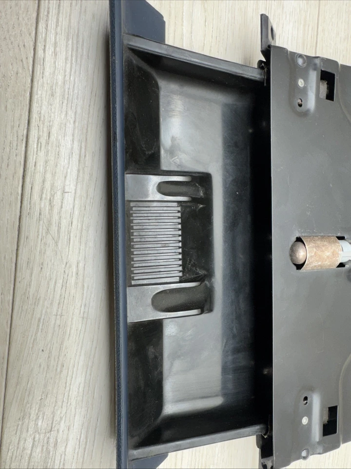 Cenicero azul 1988 1989 1990 1991 1992 1993 1994 Chevrolet S10 Blazer Foto 4 de 4