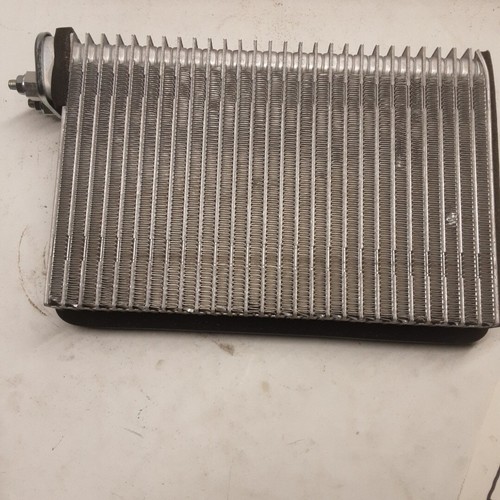 NEW Navistar International Evaporator Air Conditioner 2602544C1 (FREE SHIPPING!) - Picture 2 of 5