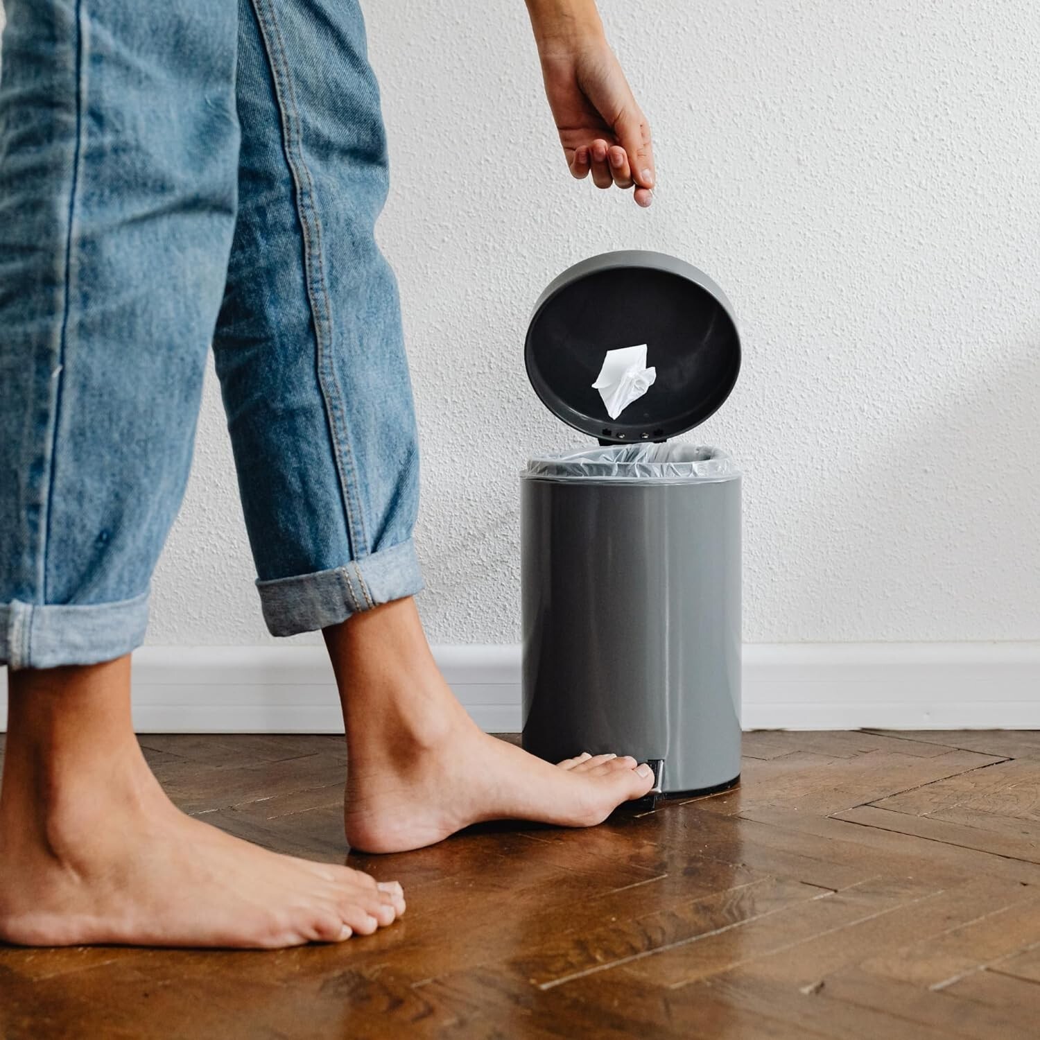 Kordis Strong Tie Handle Pedal Bin Liners 6 x 30 Bags. 25L White