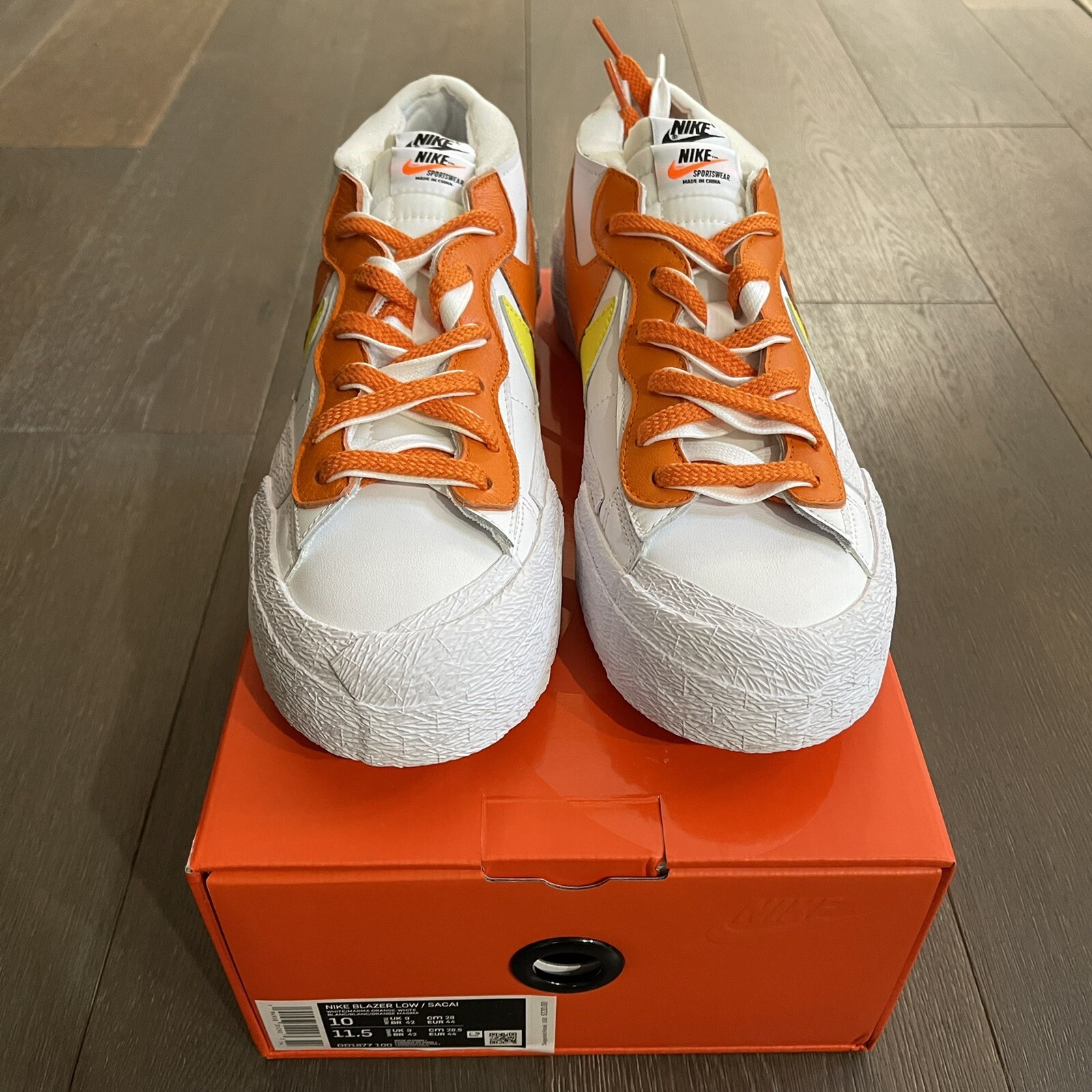 SACAI X NIKE Nike Blazer Low x Sacai Magma Arancione DD1877 100 Taglia 10