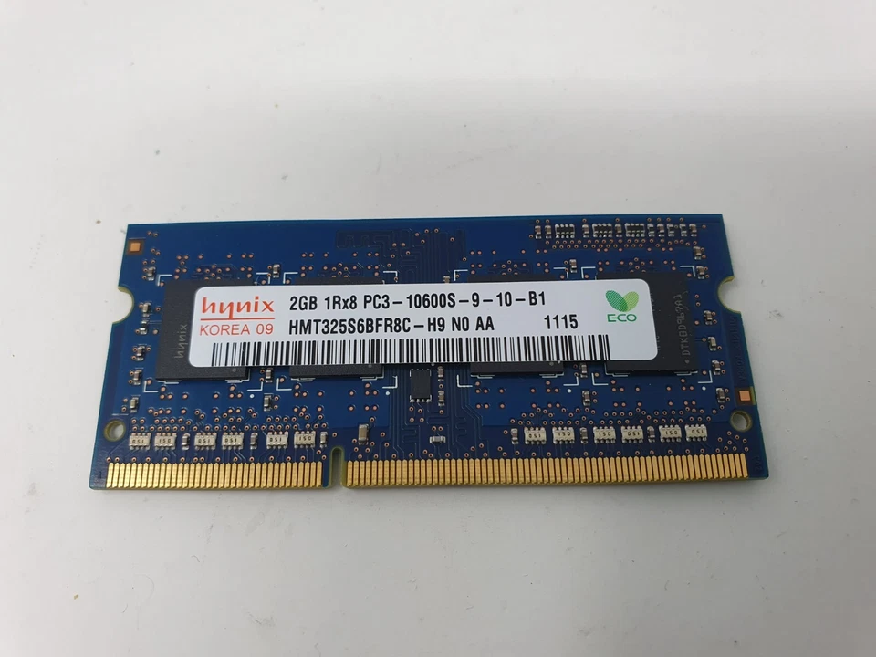 Toshiba Satellite C850 Memory RAM 2GB DDR3 PC3-10600s hynix HMT325S6BFR8C-H9 - Image 3 of 4