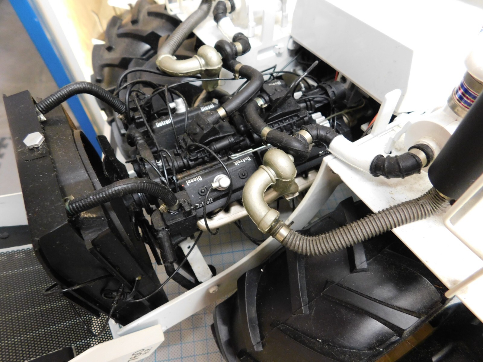 1/16 BIG BUD 16V-747 760 HP Factory version, NO BOX, VERY GOOD ...