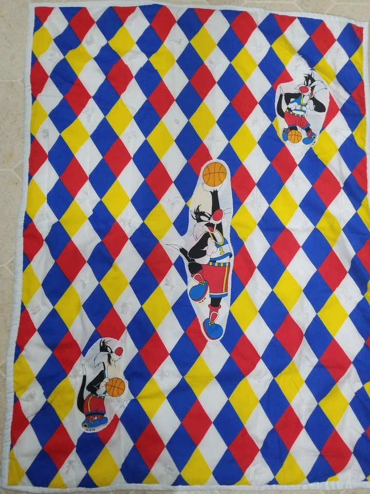 Vintage SPACE JAM WARNER Bros Looney Tunes Sylvester Basketball handmade quilt - Image 2 of 4
