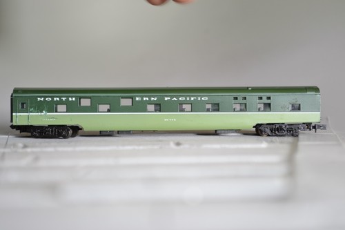 VAGÓN DE PASAJEROS 80437 ESCALA N CON COR NP PACÍFICO NORTE | Condition: Used