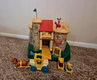 Vintage Fisher Price Little People 993 Family Castle Playset Complete 1974
