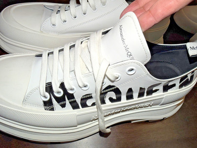 ALEXANDER McQueen mens sneakers white with black graffiti size 47