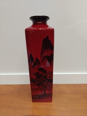 Noritake Bone China Nippon Toki Kaisha Japan Blood Vase W/Landscape 9.5'' Tall