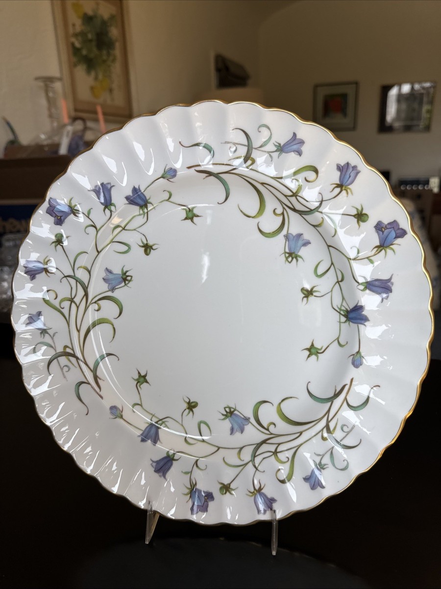 Spode Canterbury 10 3/4” Dinner Plate Periwinkle Blue Bell Flowers