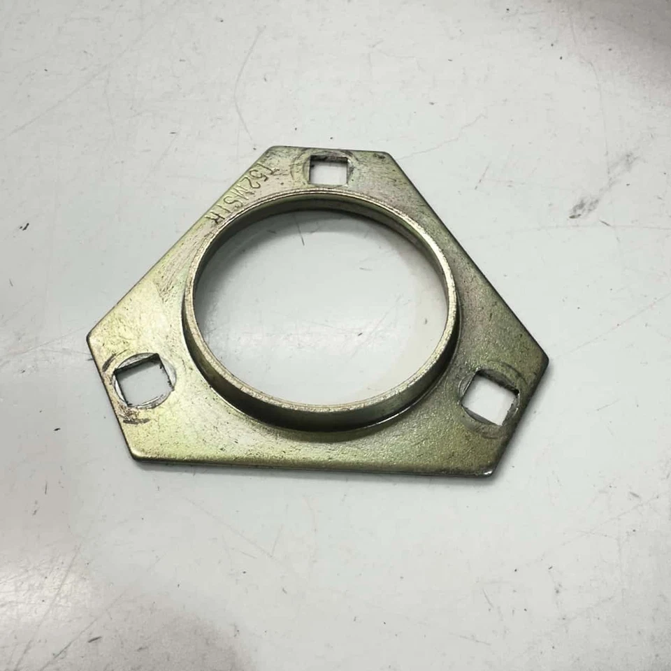 Placa, cojinete de brida, triángulo - 2003 Arctic Cat F7 Foto 2 de 3