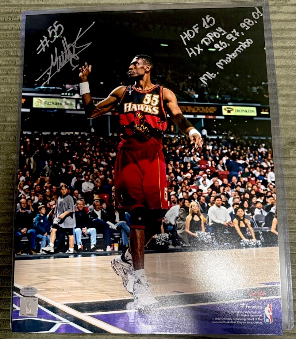 DIKEMBE MUTOMBO Autographed 11x14 Photo with 3 Inscriptions SCHWARTZ SPORTS COA