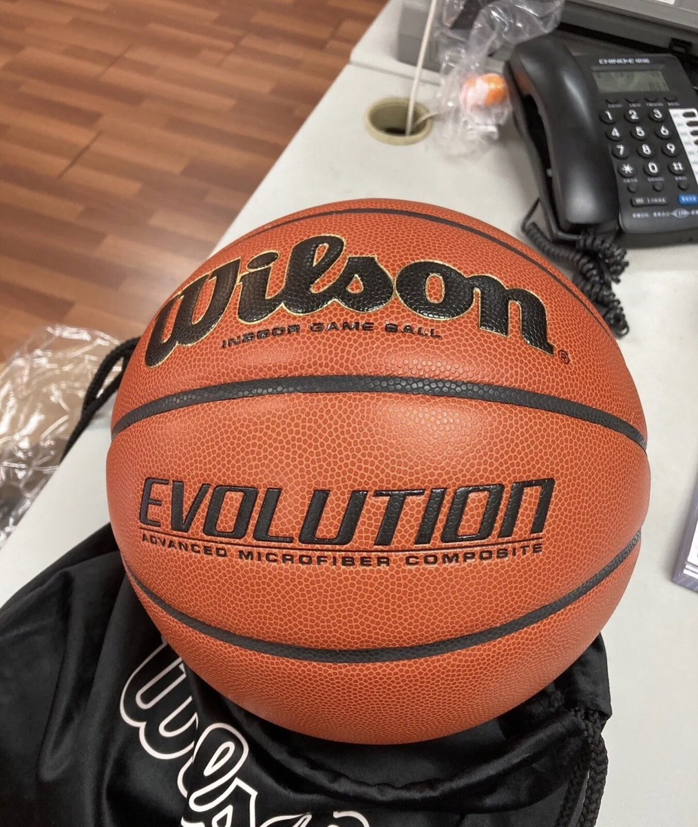 Wilson Evolution 295 Game Ball – Ballon De Basket Indoor Taille 7 Officiel, Cuir Mélangé Jaune