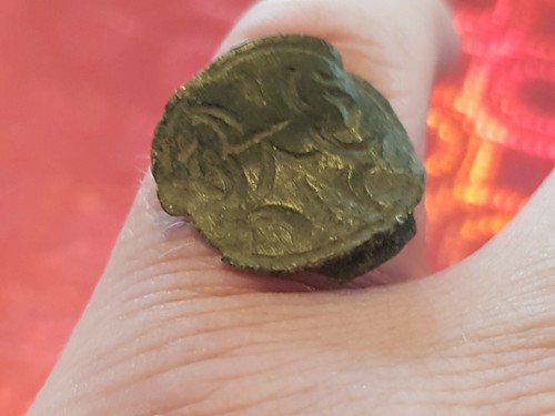 Superb Viking runed copper alloy ring part. Please read description. L554