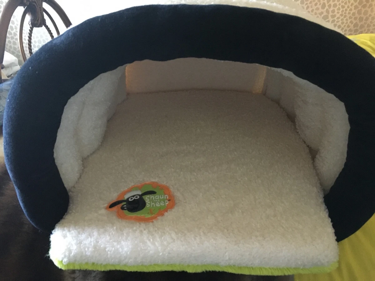 Small hotsell dog igloo