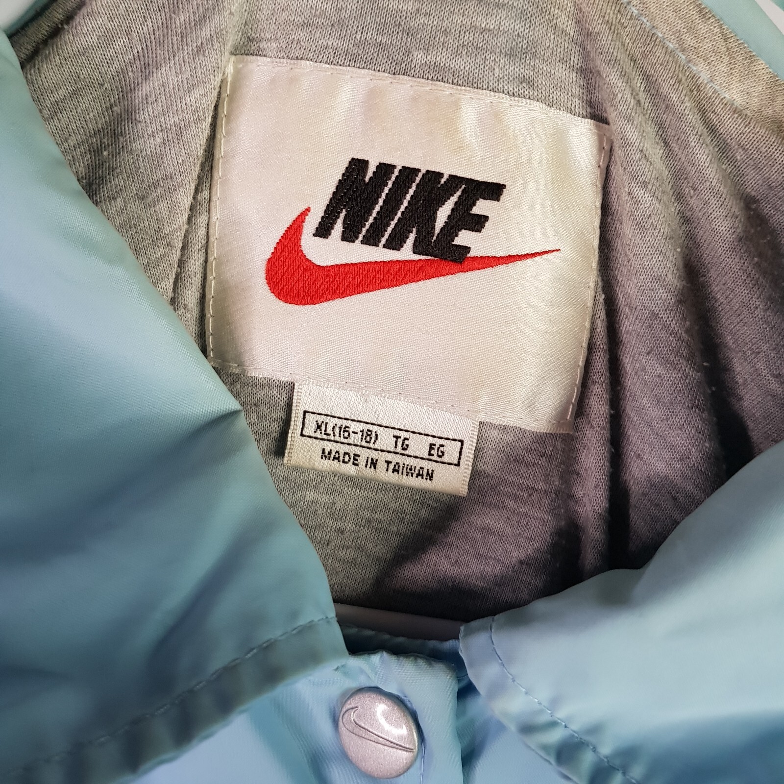 Nike Basic Collared Waterproof Outdoor Active Jac… - image 6