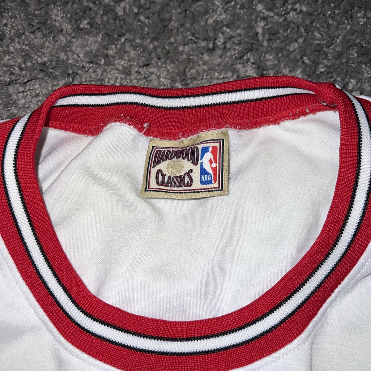 HARD WOOD CLASSICS NBAシカゴブルズ #23ジョーダン Vintage Michael Jordan #23 Chicago Bulls Jersey Mitchell Ness