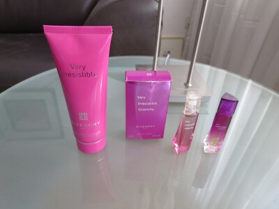 Givenchy - Very Irresistible,  EdT Miniatur 4 ml + EdP Miniatur 4 ml +Bodylotion
