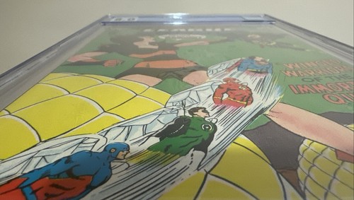 JUSTICE LEAGUE OF AMERICA #60 1968 CGC 8.0 EARLY BATGIRL QUEEN BEE APPEARANCE - Picture 7 of 9