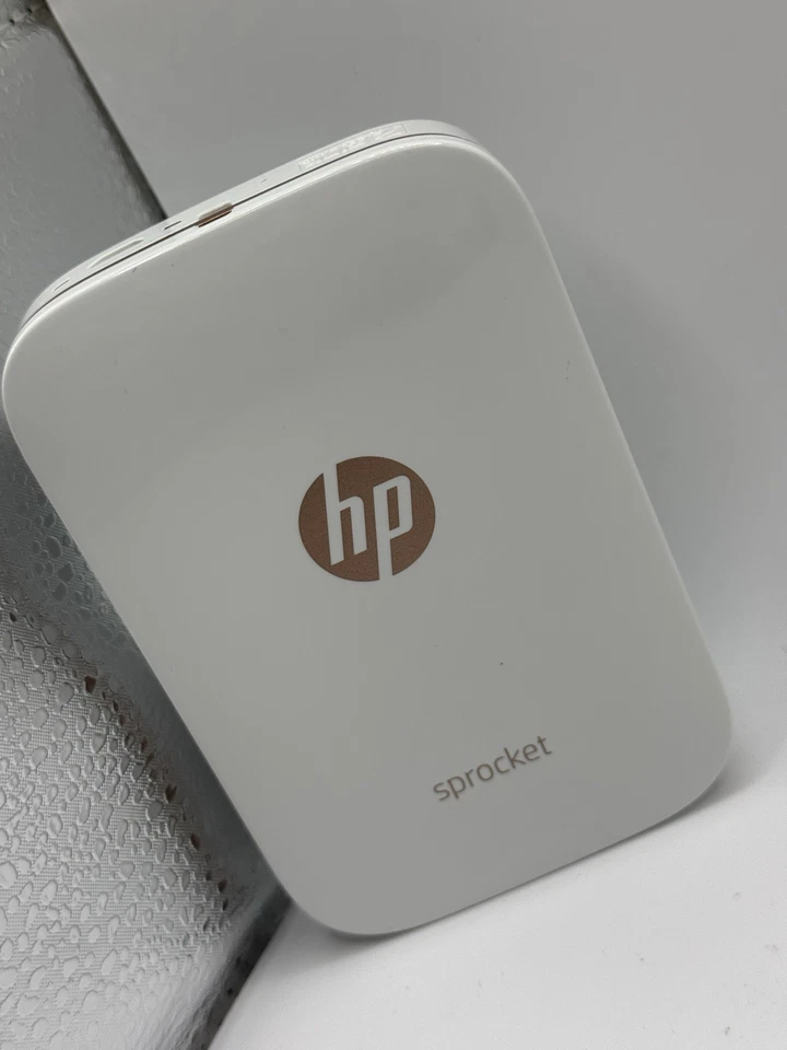 HP X7N07A Sprocket 100 Portable Photo Printer - Image 2 of 4