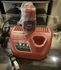 Milwaukee M12 CP2.0 12V 2.0Ah Battery (48-11-2420) & Charger Kit (48-59-2401)