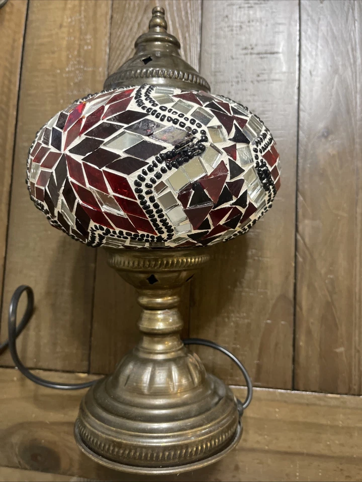 Vintage Turkish Mosaic Table Lamp Stained Glass Red White Brass Base - Image 4 of 4