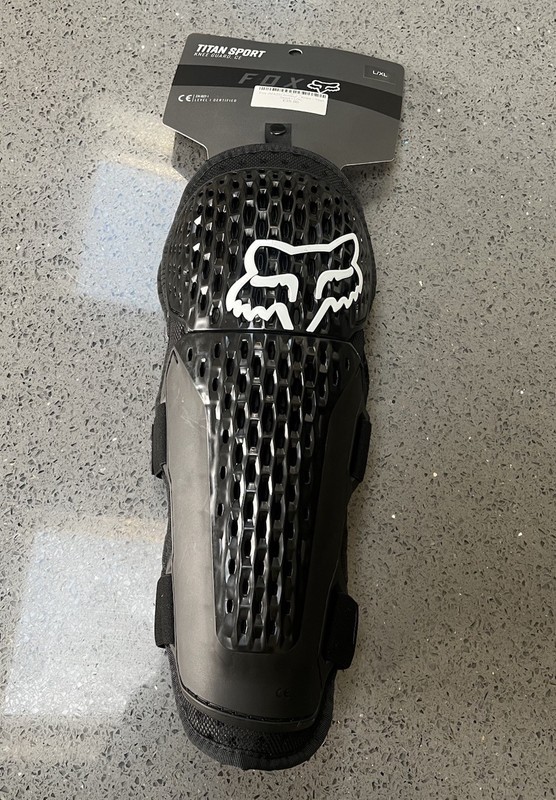 Fox Titan Sport Knee Guard  - Size L/XL