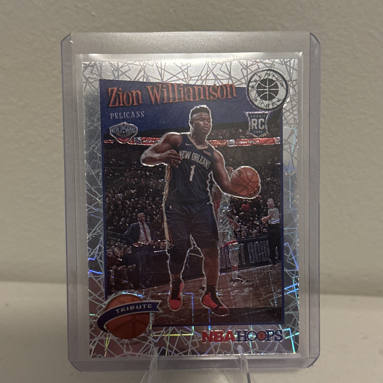 2019-20 Panini NBA Hoops  Zion Williamson #296 Silver Lazer Prizm (RC)