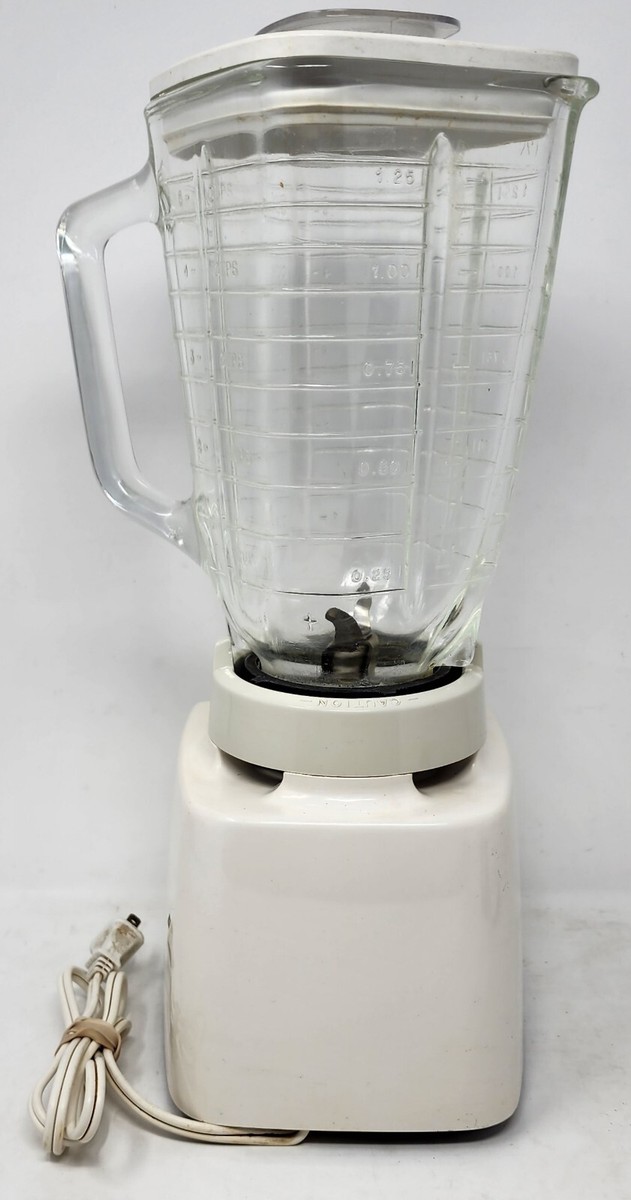 Osterizer Classic ブレンダー Osterizer 12 Speed Blender White with Glass Pitcher Model