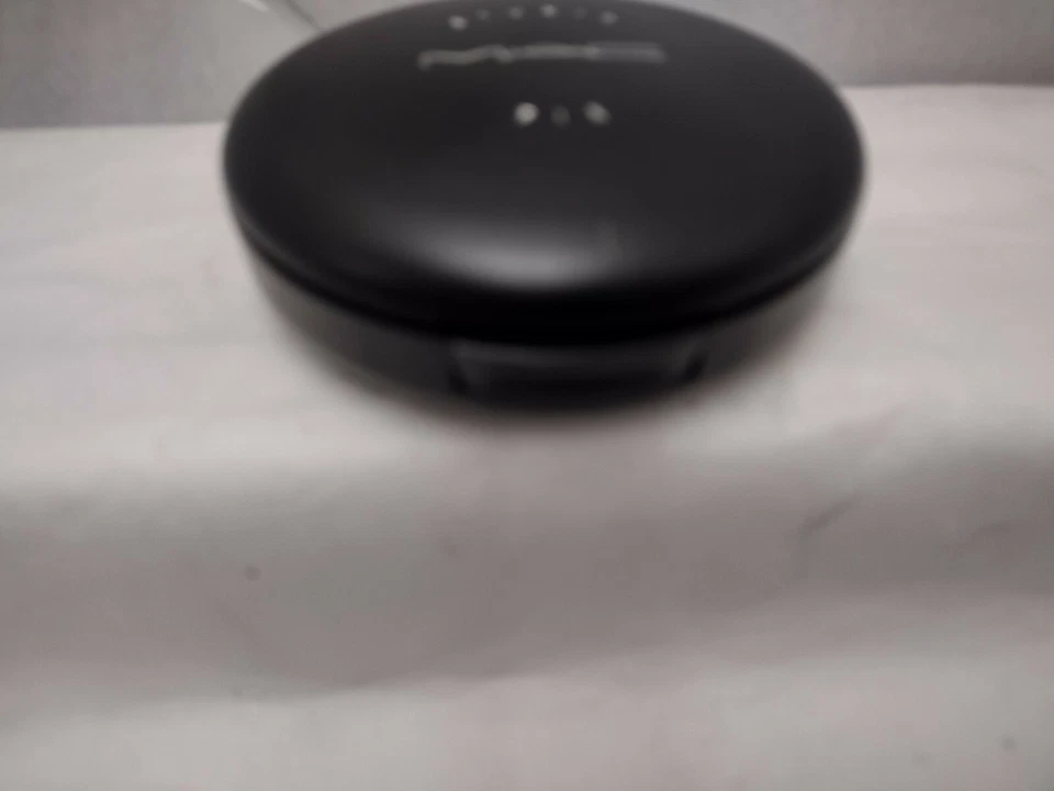 Foundation Compact w/ Sponge and Mirror , MAC Studio Fix Powder/ empty compact - Image 3 of 4