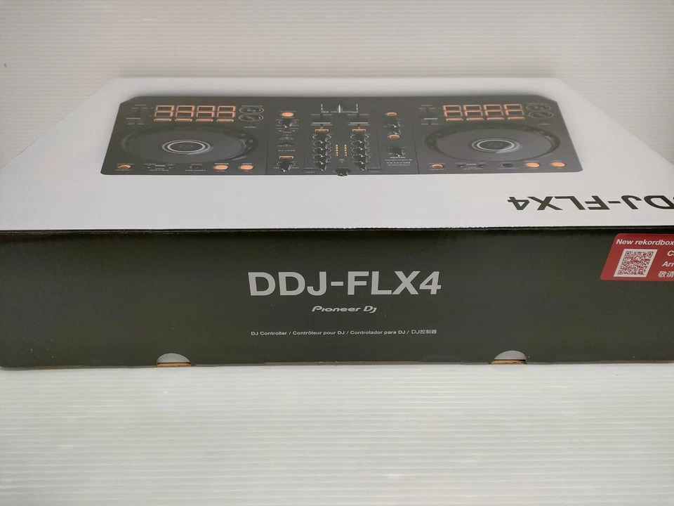 Pioneer DDJ-FLX4 2-Channel Serato Lite Rekordbox Software DJ Controller Black - Image 3 of 4