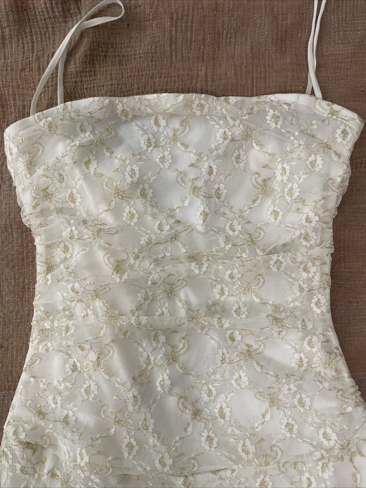 Lápiz Labial Años 90 Y2K Floral Metálico Encaje Vestido Juniors Pequeño Foto 2 de 4