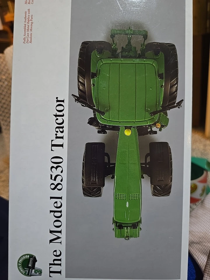 Coleccionable ERTL JohnDeere Serie II Precisión-El MODELO 8530 TRACTOR Nuevo En CAJA Foto 4 de 4