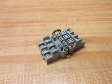Square D 8501-NR82 Relay Socket 8501NR82 Series B W/C-Clips