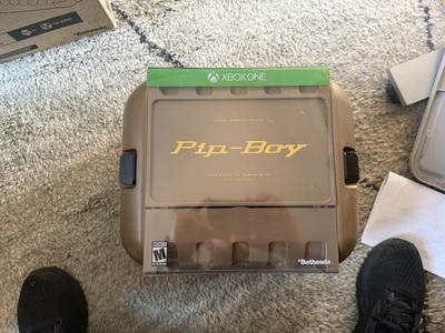 Fallout 4 Pip-Boy Collector's Edition Xbox One