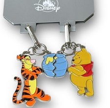2025 Disney Parks Winnie The Pooh  Tigger Friendship Set Bag Charm Clip On New