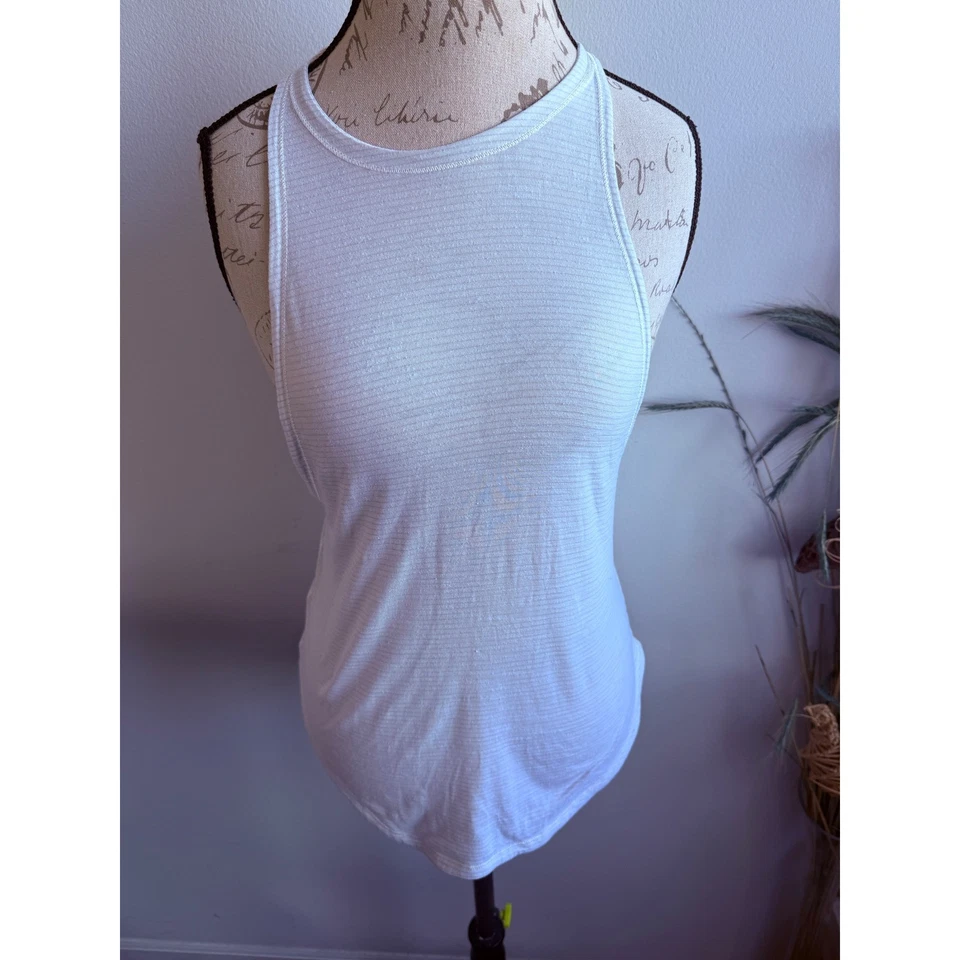 Camiseta sin mangas Lululemon blanca a rayas espalda deportiva entrenamiento atlético Foto 3 de 4