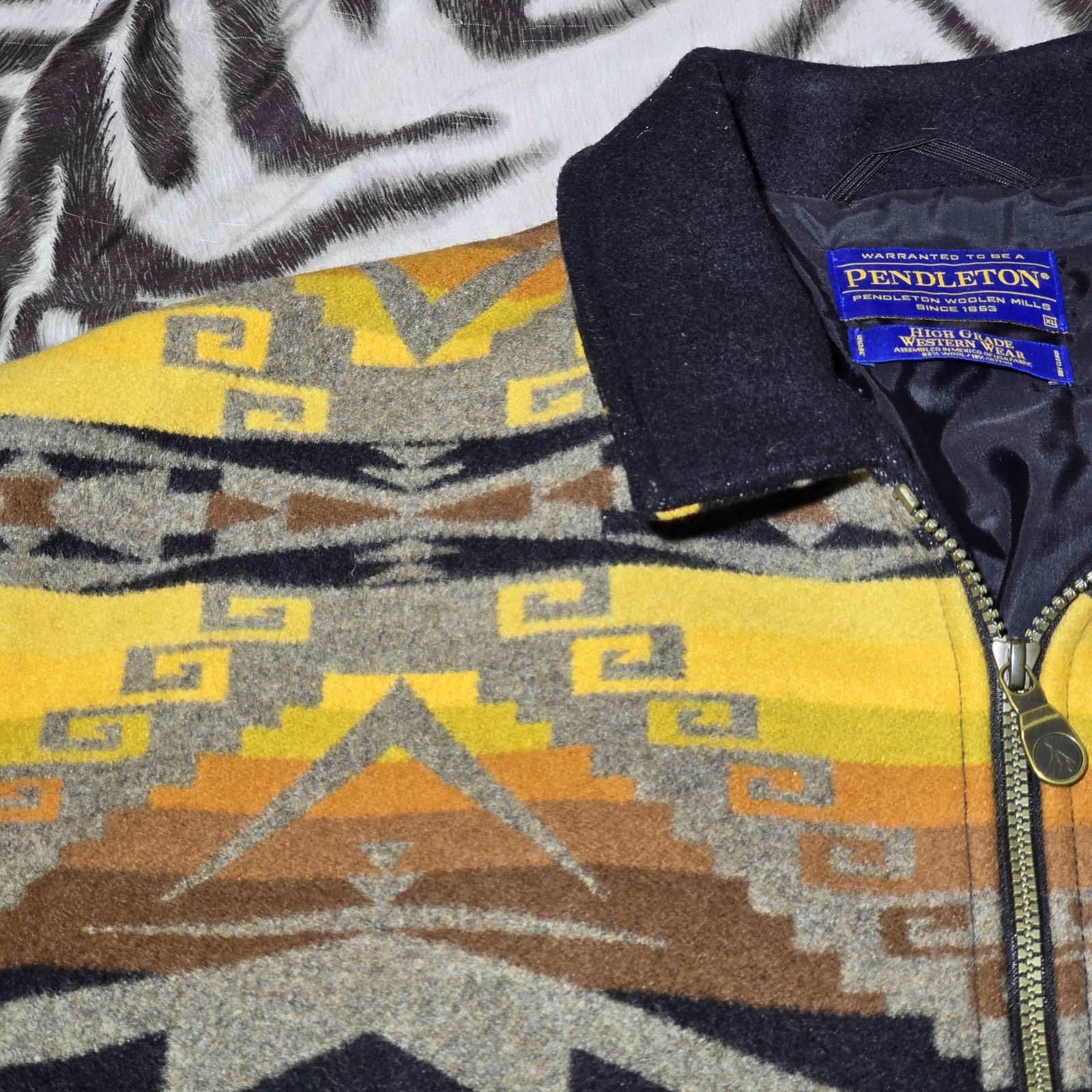 Pendleton aztec geometric design wool bomber jack… - image 3