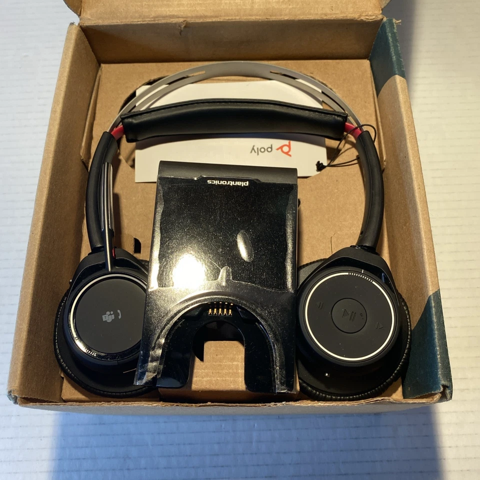 Poly Voyager Focus 2 Bluetooth Headset UC w/Stand b825-m open box new - Image 3 of 4