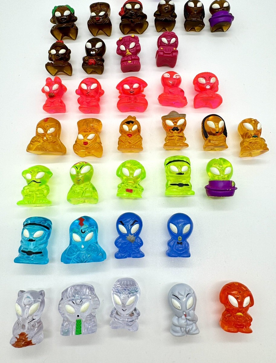 Gogos Crazy Bones Translucent Alien & Monsters Lot Of 37 w/ Java