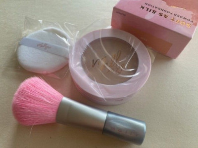 Mally Soft As Silk Powder Foundation FAIR 0.28 Oz. + Free Brush NEW & BOXED