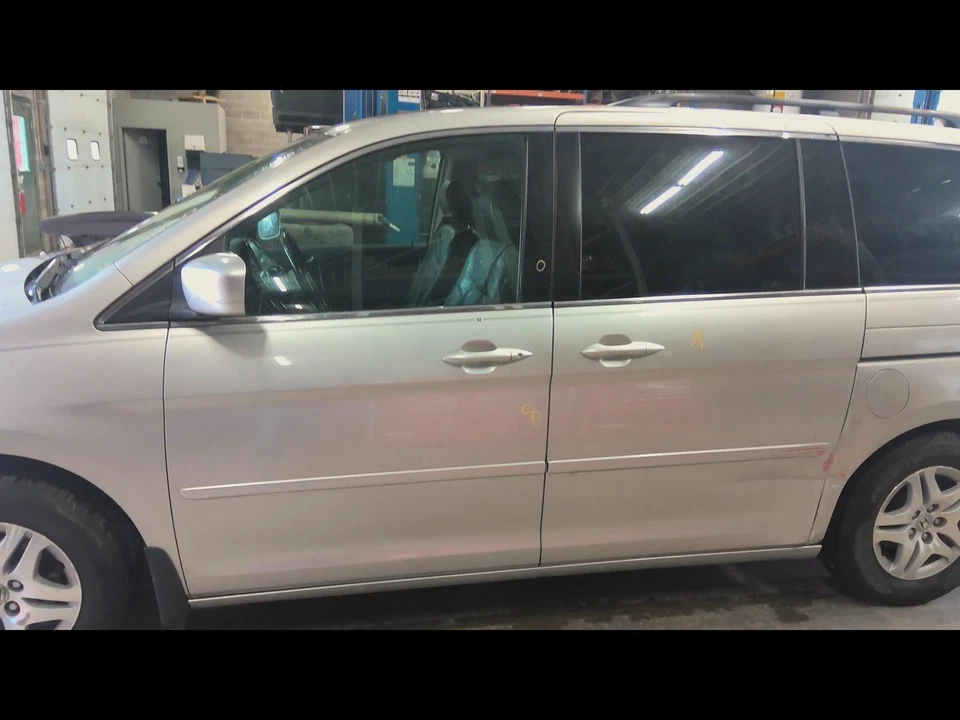 Used Rear Right Exterior Door Handle fits: 2006 Honda Odyssey door rear body col Foto 4 de 4