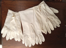 3 Pairs of Wrist Length White Gloves, Various Sizes, Lace, Excellent Condition