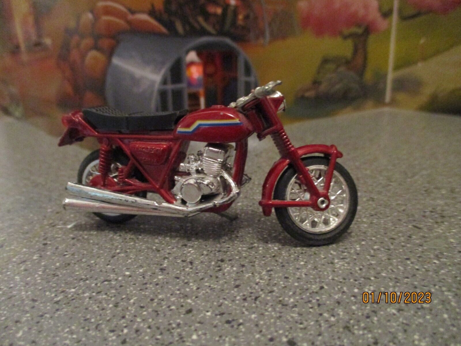 Picture 4 of 5