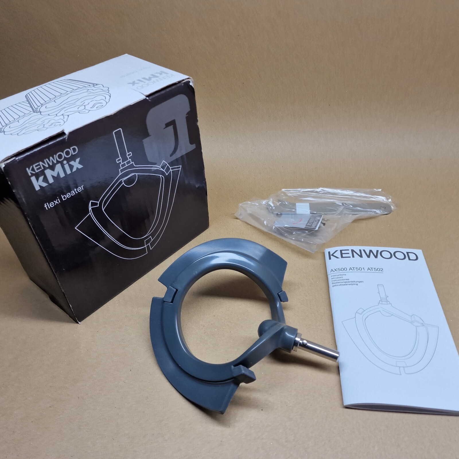 Kenwood KMix Flexi Creaming Beater with Rubber Blade KW716705 Mixer